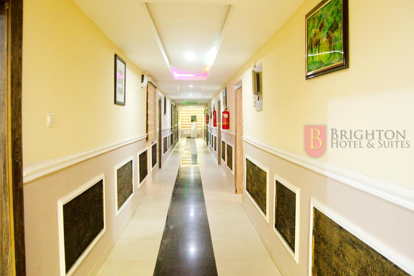 Brighton Hotel And Suites Adegbite Kültér fotó